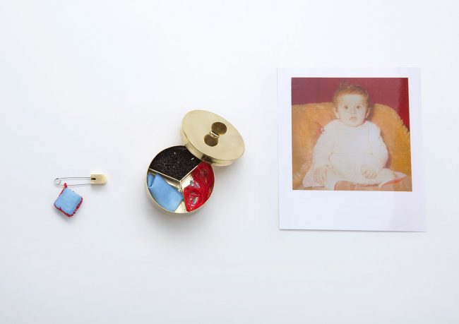 41 Materials: Black sesame, fabric, thread, brass, stainless steel Dimensions: pin; 4*0,7 cm box; 4*5cm